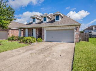 4815 Legends Bay Dr, Baytown, TX 77523