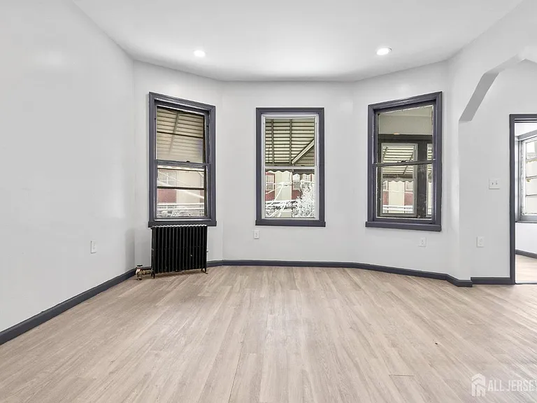 211 N 13th St #2 — Photo 14