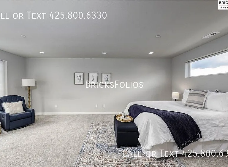 1052 Banyan St — Photo 16