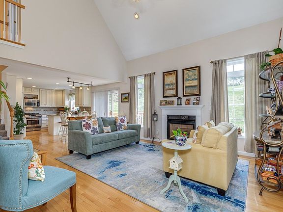 2nd image of 3 South Parrish Drive