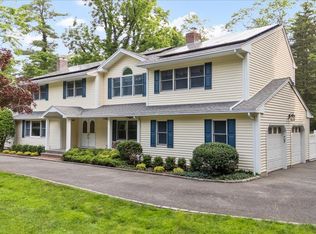 306 Southdown Road, Lloyd Harbor, NY 11743