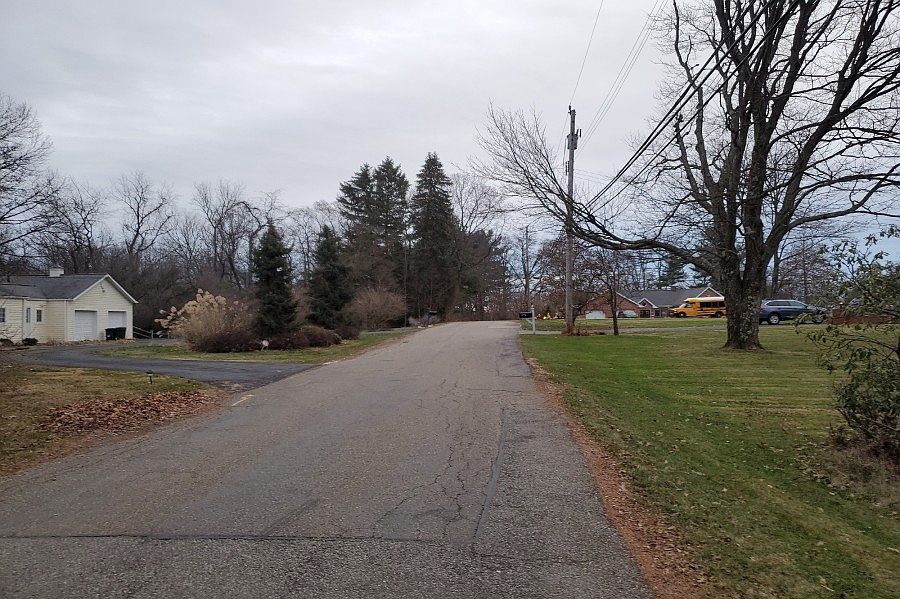 2nd image of 11 Chapel Ridge Rd