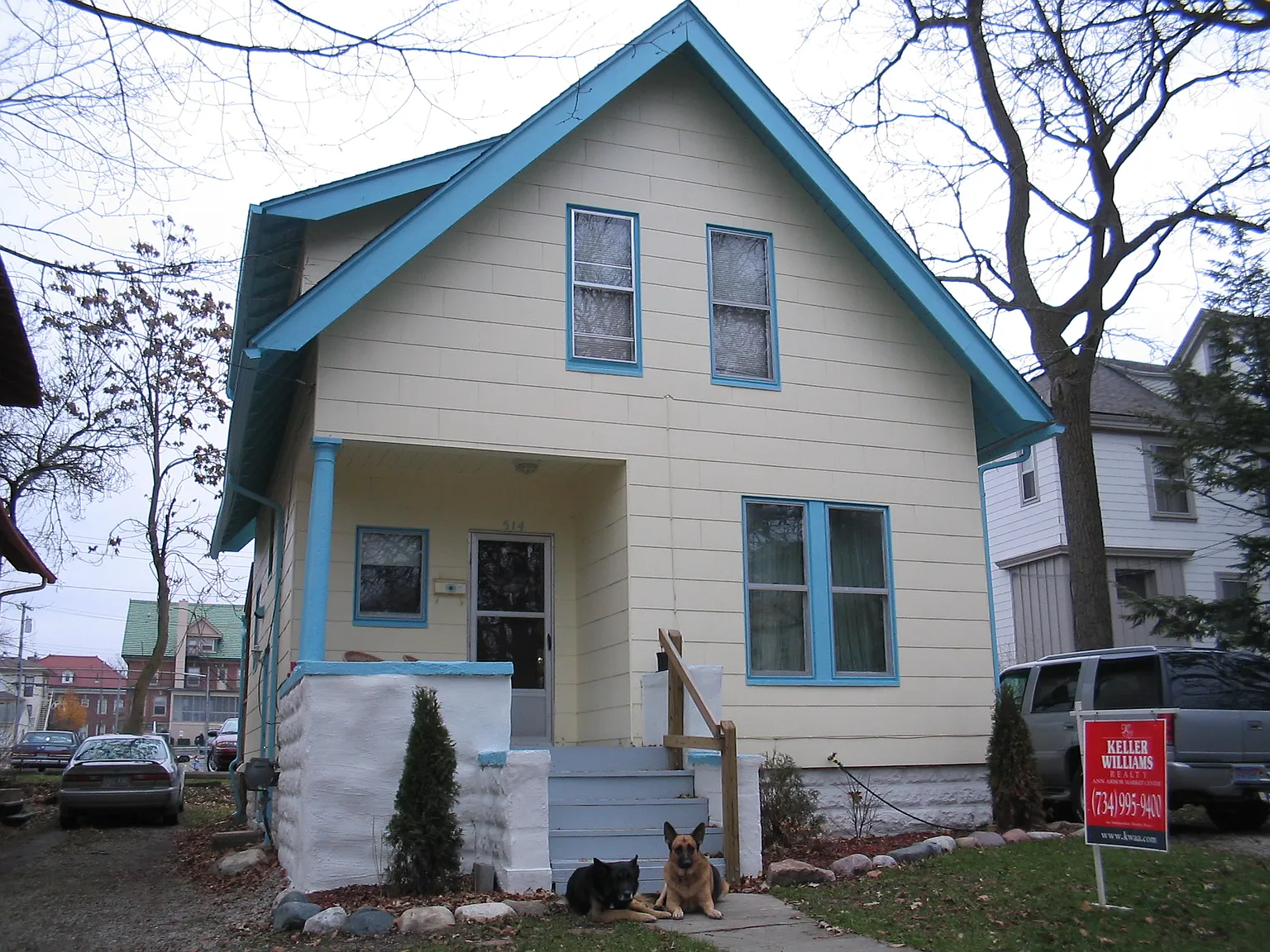 514 N Division St photo 1