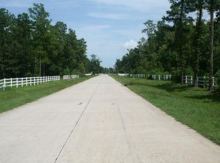 1003 Saddle Creek Farms Dr, Crosby, TX 77532