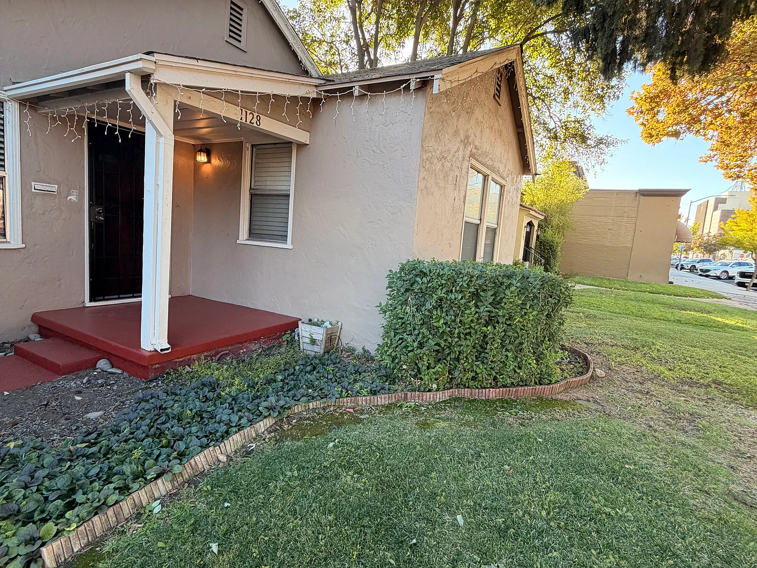 2 bed, 650 sqft, $1,899 — Photo 4