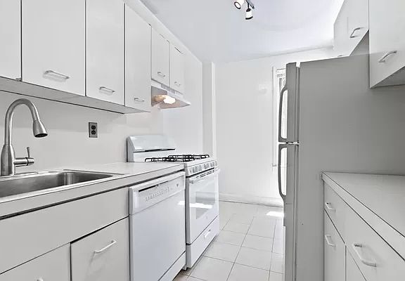 3rd image of 43-10 48th Ave #1S