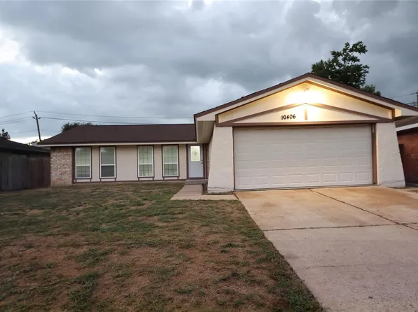 10406 Townhall Ln, Sugar Land, TX 77498