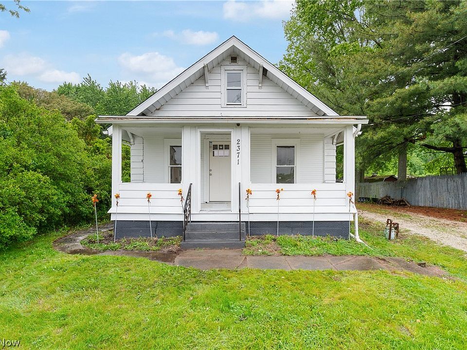 1st image of 2371 Greensburg Rd