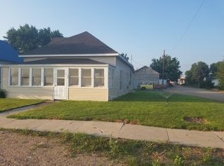 304 E 1st St, Hershey, NE 69143