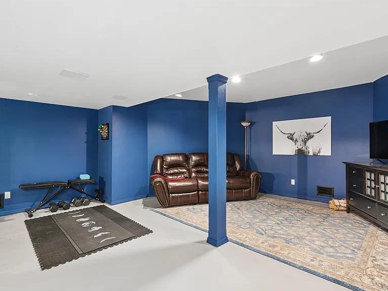 2 Red Creek Cir — Photo 32