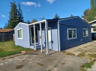 11303 Airport Rd, Everett, WA 98204