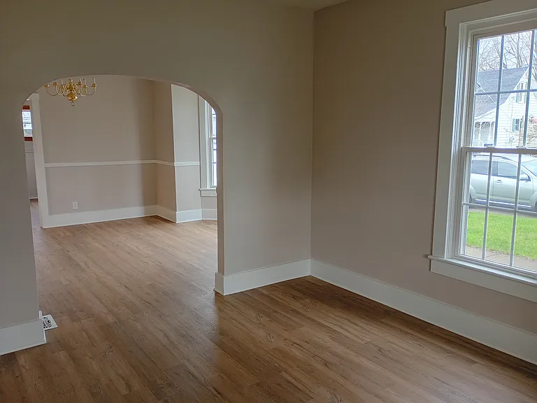 501 W Main St — Photo 19
