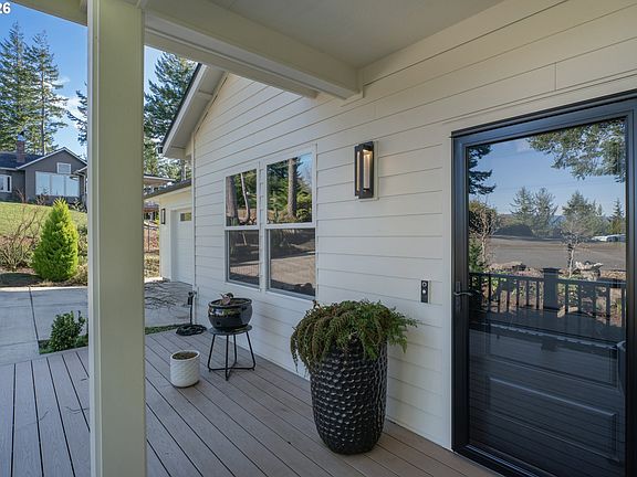 3rd image of 88620 Ocean View Ln