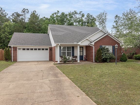 2nd image of 304 River Run Rd