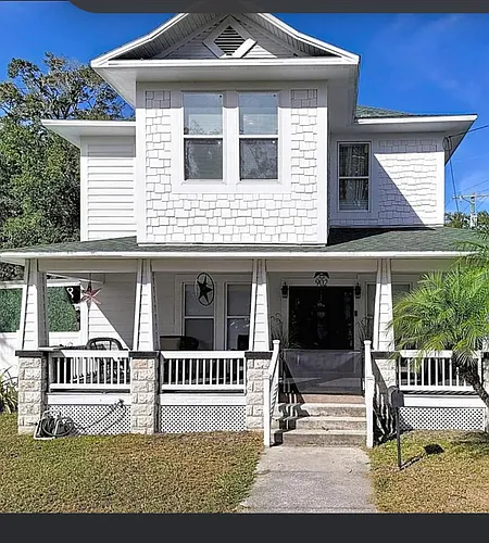 902 W Baker St Photo 1