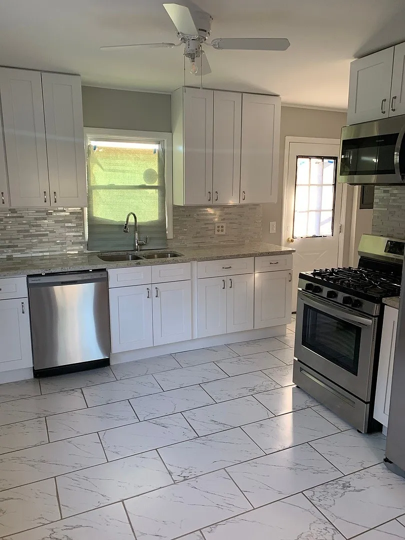 4 bed, 1472 sqft, $2,800 — Photo 2