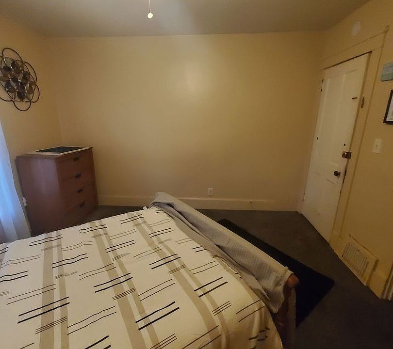 2nd image of 2117 Slauson Ave