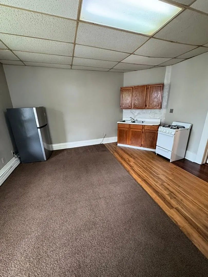 1704 W. Main St — Photo 2