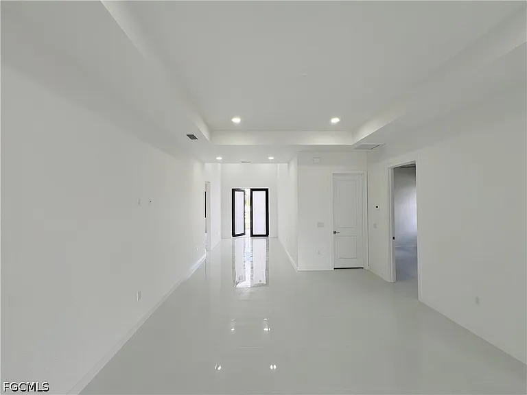 2113 NW 41st Ave — Photo 8