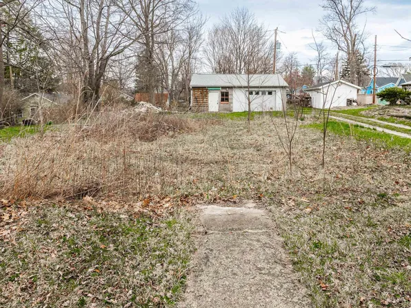 918 W Howe St, Bloomington, IN 47403