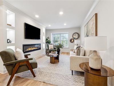 107 La Rue Pl NW, Atlanta, GA, 30327