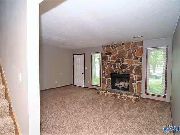 3rd image of 9002 Mahogany Row SE