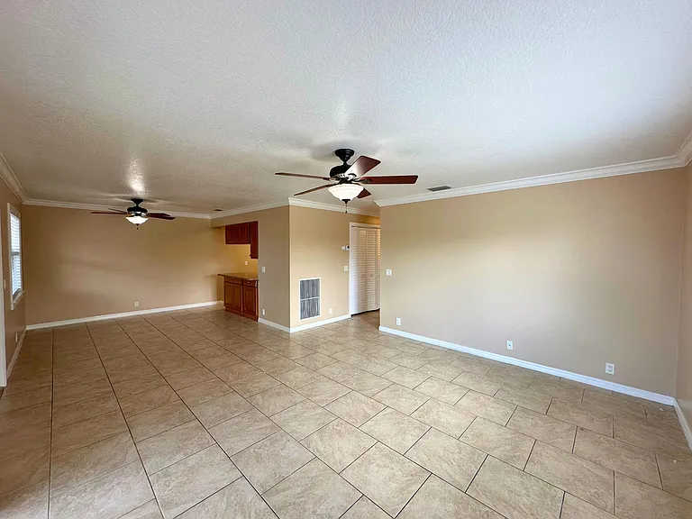 1331 S Federal Hwy #6 — Photo 5