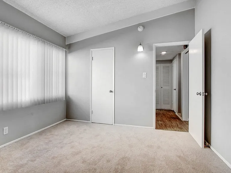 6706 Laurelgrove Ave — Photo 19