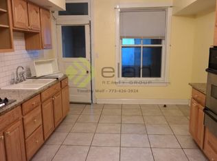 1519 W Hollywood Ave #1W, Chicago, IL 60660