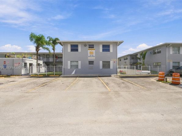 1951 SW 69th Ave APT 207