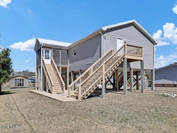 136 Cedar Hollow Lane, Sneads Ferry, NC 28460