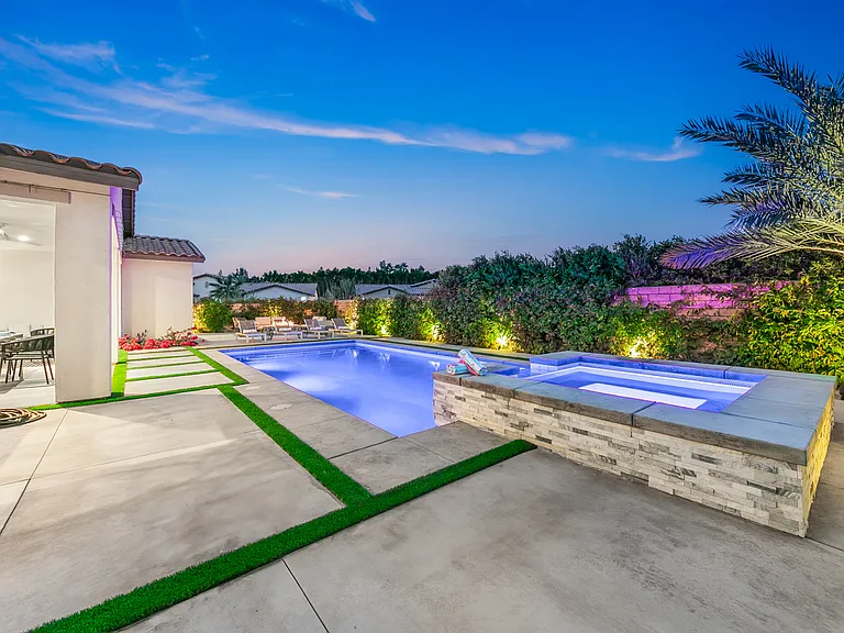 Outdoor Pool and Spa