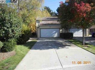 418 Valley Run, Hercules, CA 94547