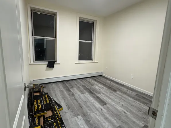 1565 70th St #2R, Brooklyn, NY 11228