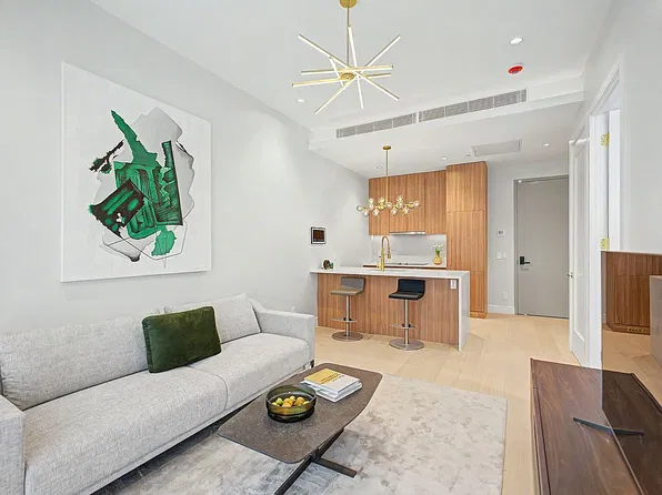 42-38 27th St #3H, Long Island City, NY 11101