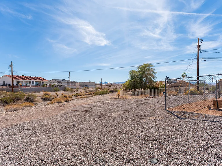 2150 Lake Havasu Plz — Photo 43