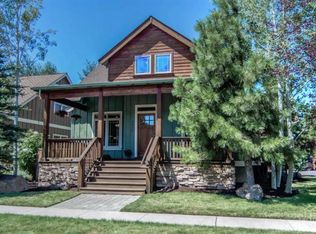 2936 NW Wild Meadow Dr, Bend, OR 97703