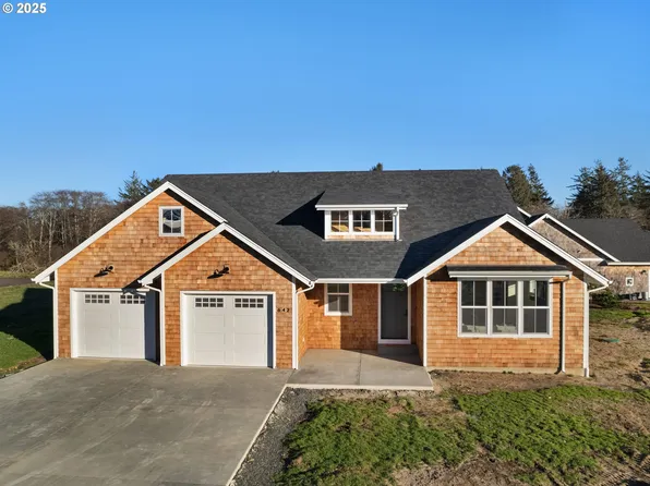 642 Meadow Ln, Seaside, OR 97138