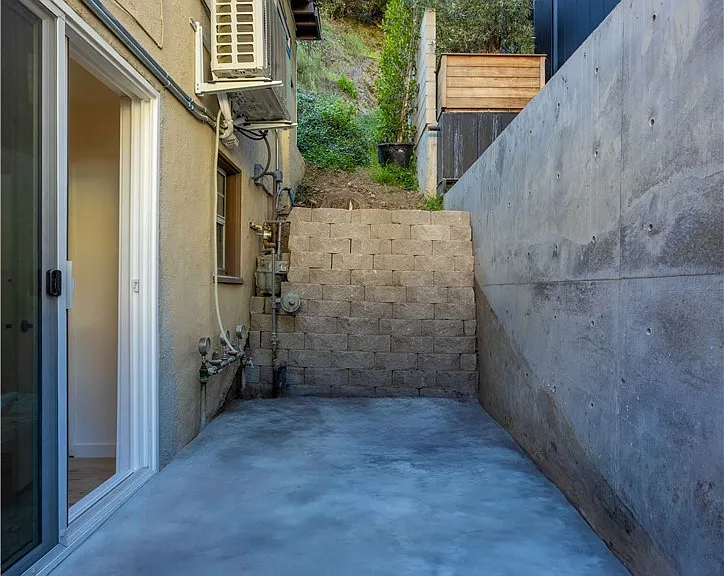 1303 N Beverly Glen Blvd — Photo 11