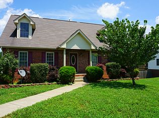 1031 Blue Jay Ln, Clarksville, TN 37043