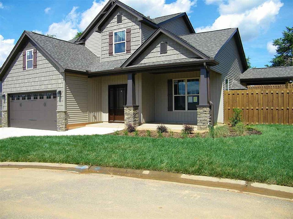 1st image of 823 Lynshire Ln