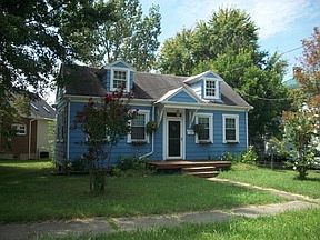 1st image of 440 Roanoke Blvd