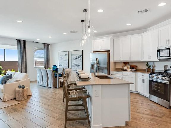 3rd image of 17600 W LUPINE Avenue