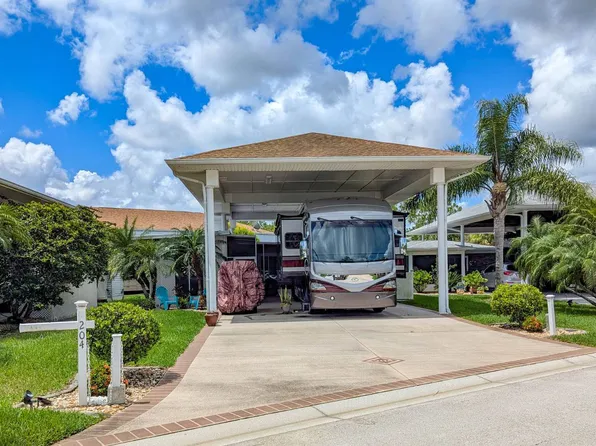 204 Coach Club Dr, Titusville, FL 32780