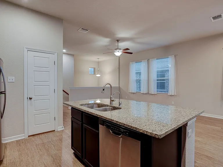 2212 Dillon Pond Ln #A — Photo 21