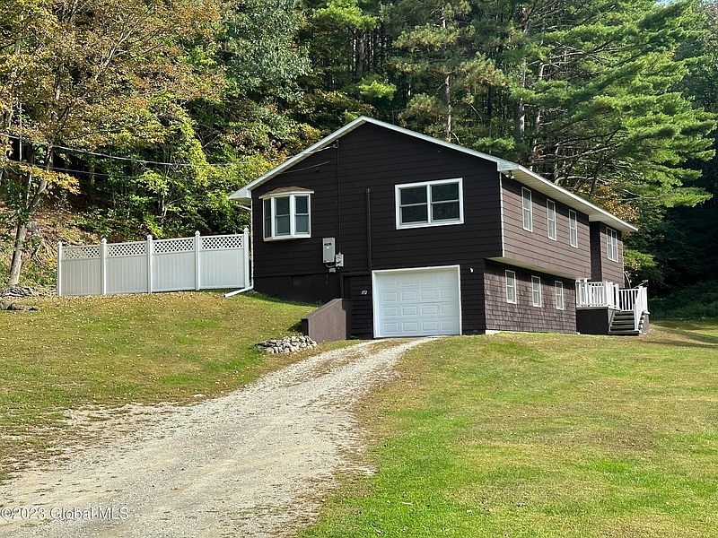 2nd image of 172 Reafield Farm Road