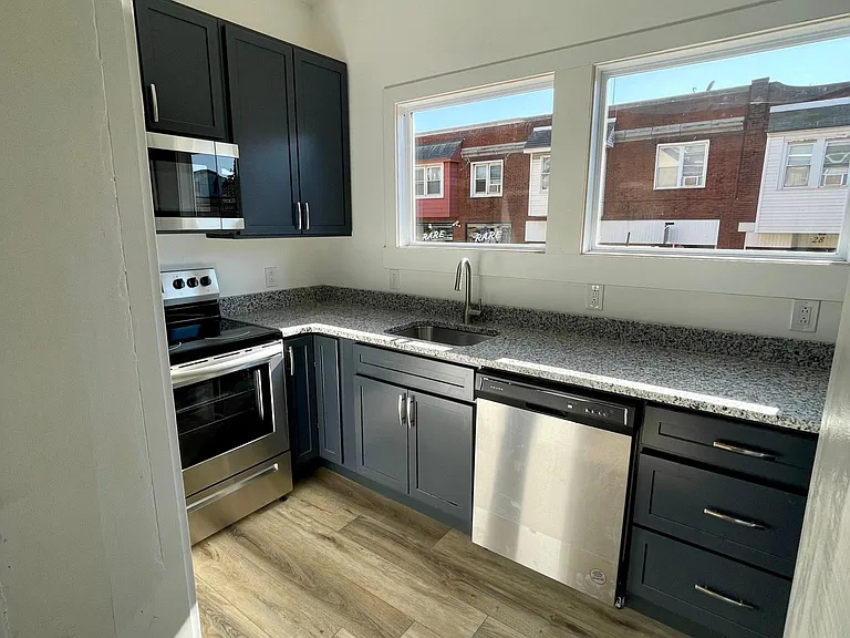 257 Church St #2 — Photo 17