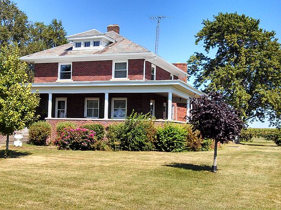 front/side of house from SW