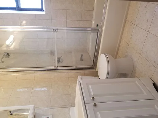 Rented by Lang Realty LLC | media 9