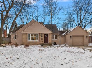 1756 Yorkshire Rd, Birmingham, MI 48009